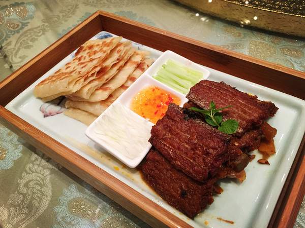 巨乳模特青山光主演《讨厌啦真知子老师》舞台剧【米兰·(milan)中国官方网站】(图4)